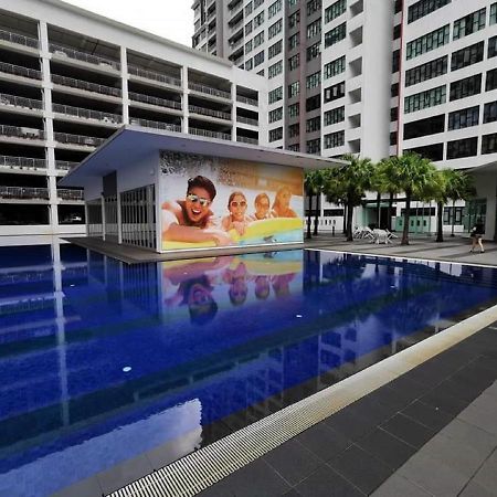 06- Austin Regency Taman Mount Austin Studio 4-5Pax Johor Bahru Exterior foto